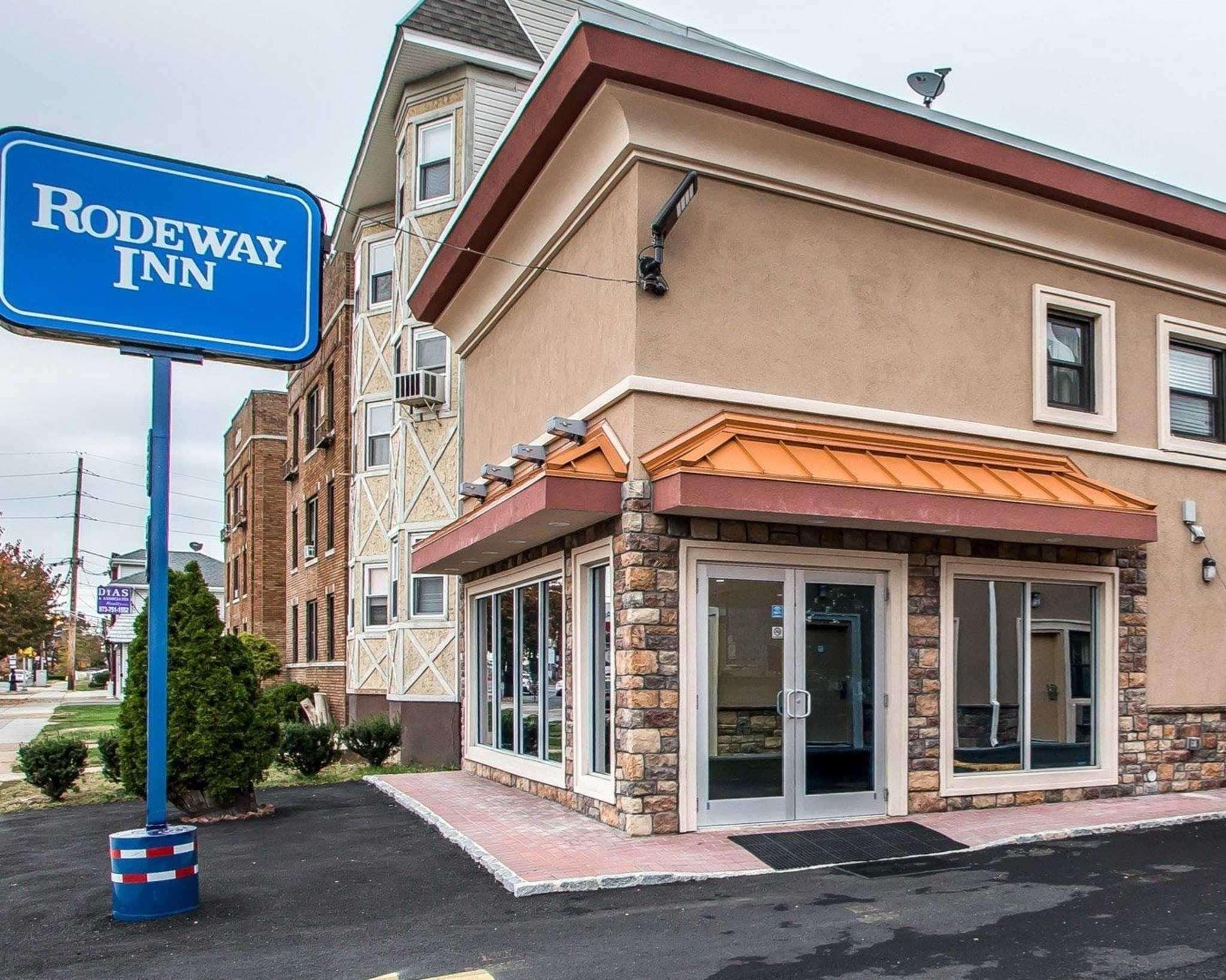 Rodeway Inn Belleville Esterno foto