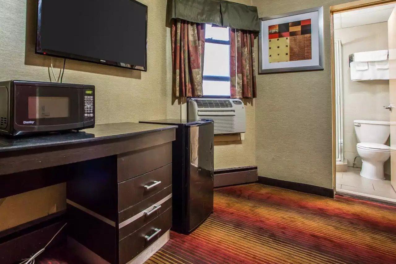 Rodeway Inn Belleville Esterno foto