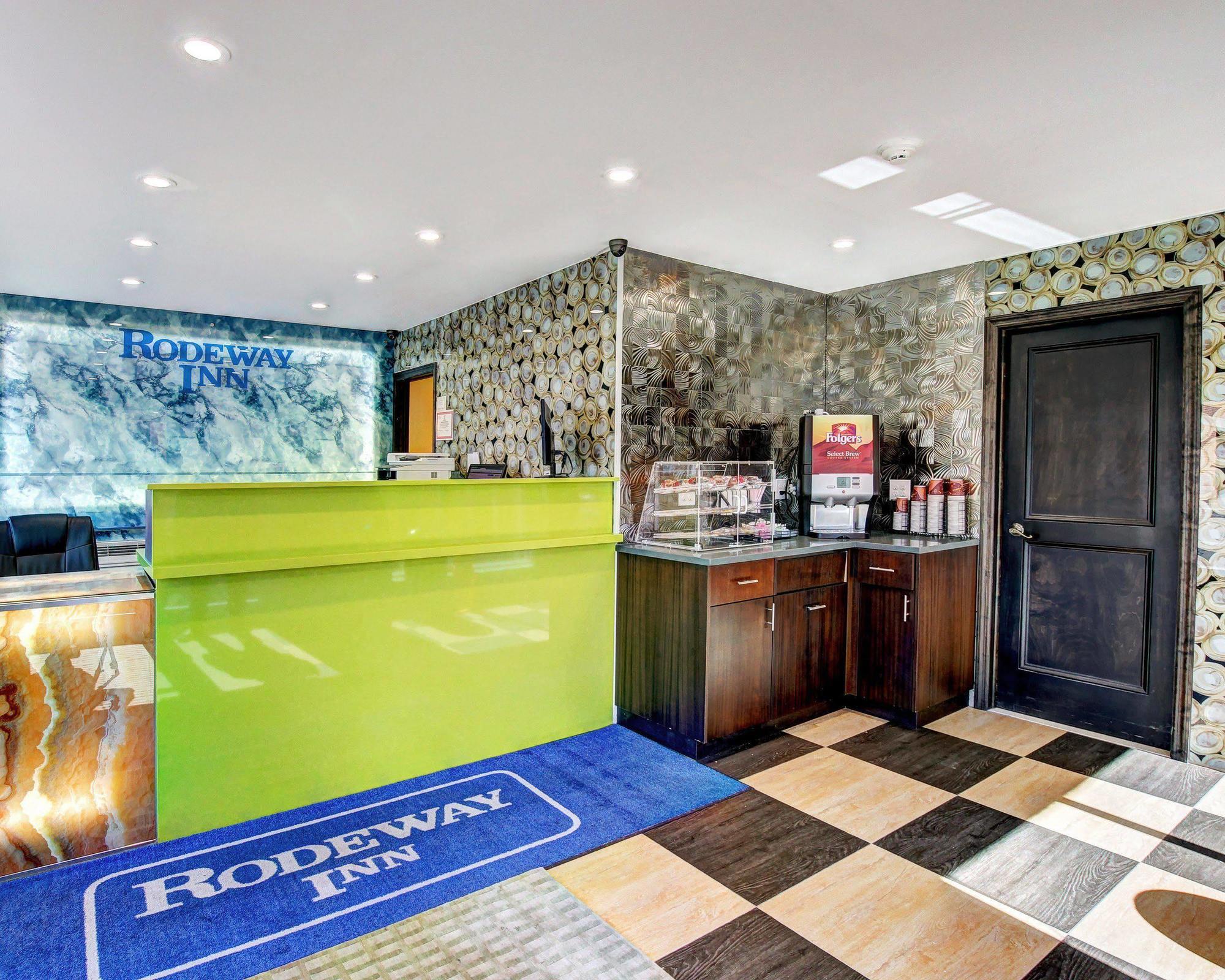Rodeway Inn Belleville Esterno foto